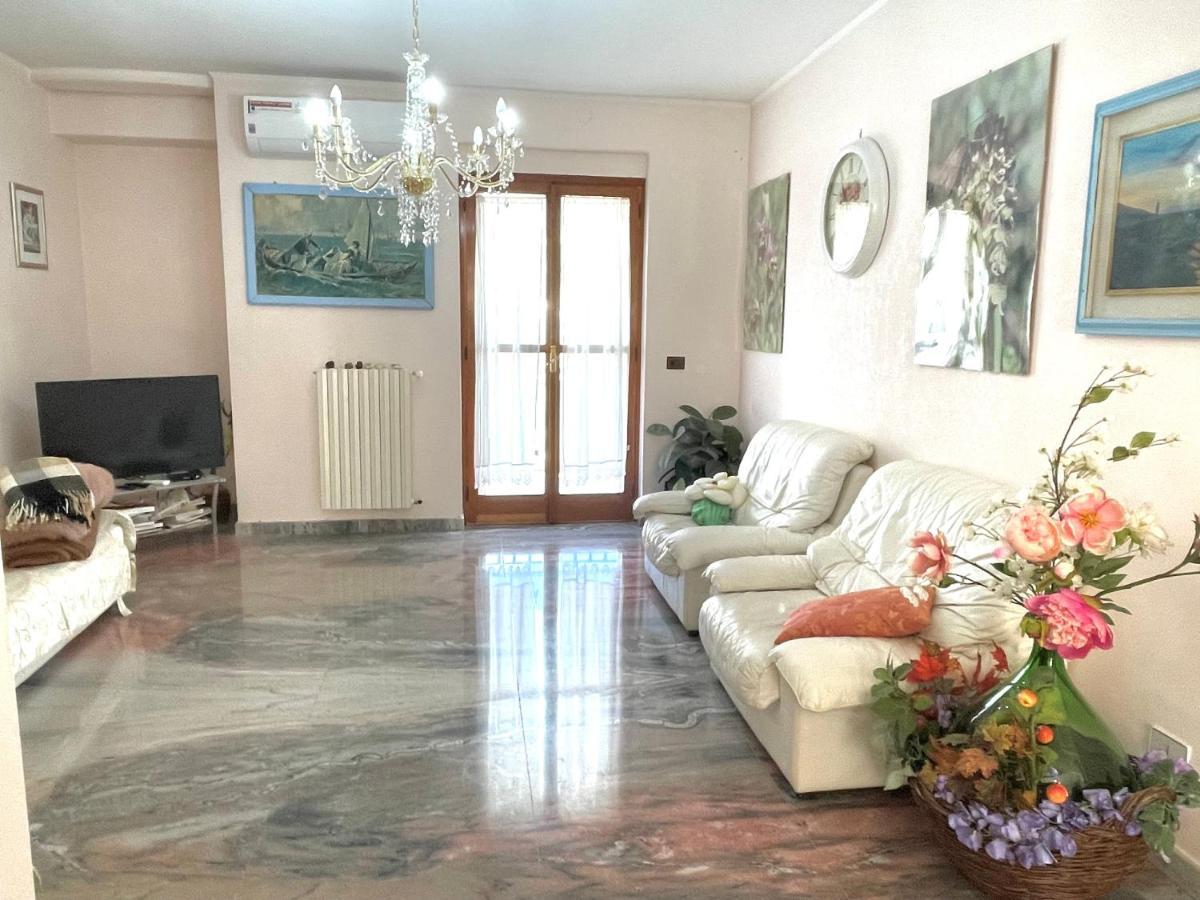 La Vie En Rose Mattinata Apartment Ngoại thất bức ảnh
