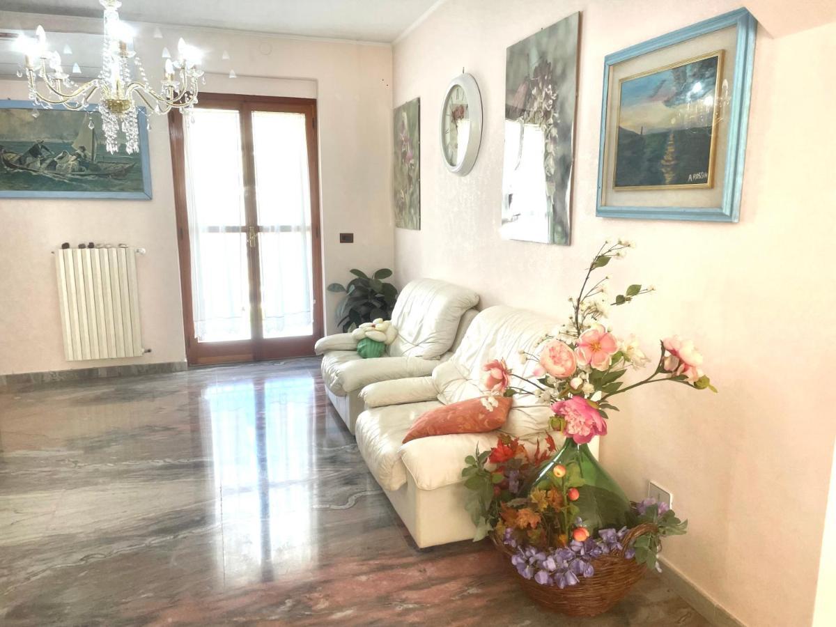 La Vie En Rose Mattinata Apartment Ngoại thất bức ảnh