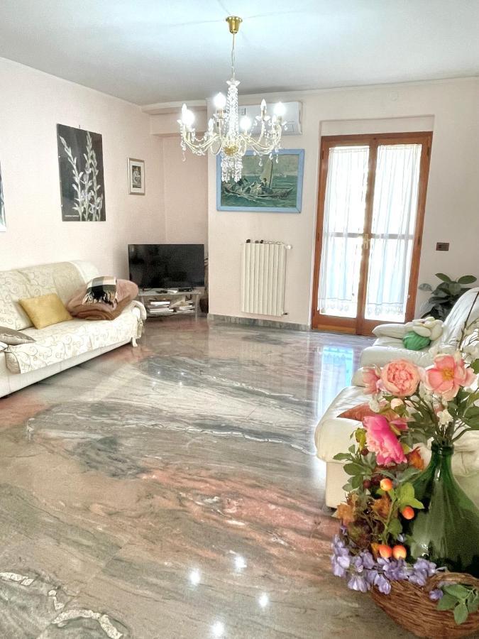 La Vie En Rose Mattinata Apartment Ngoại thất bức ảnh