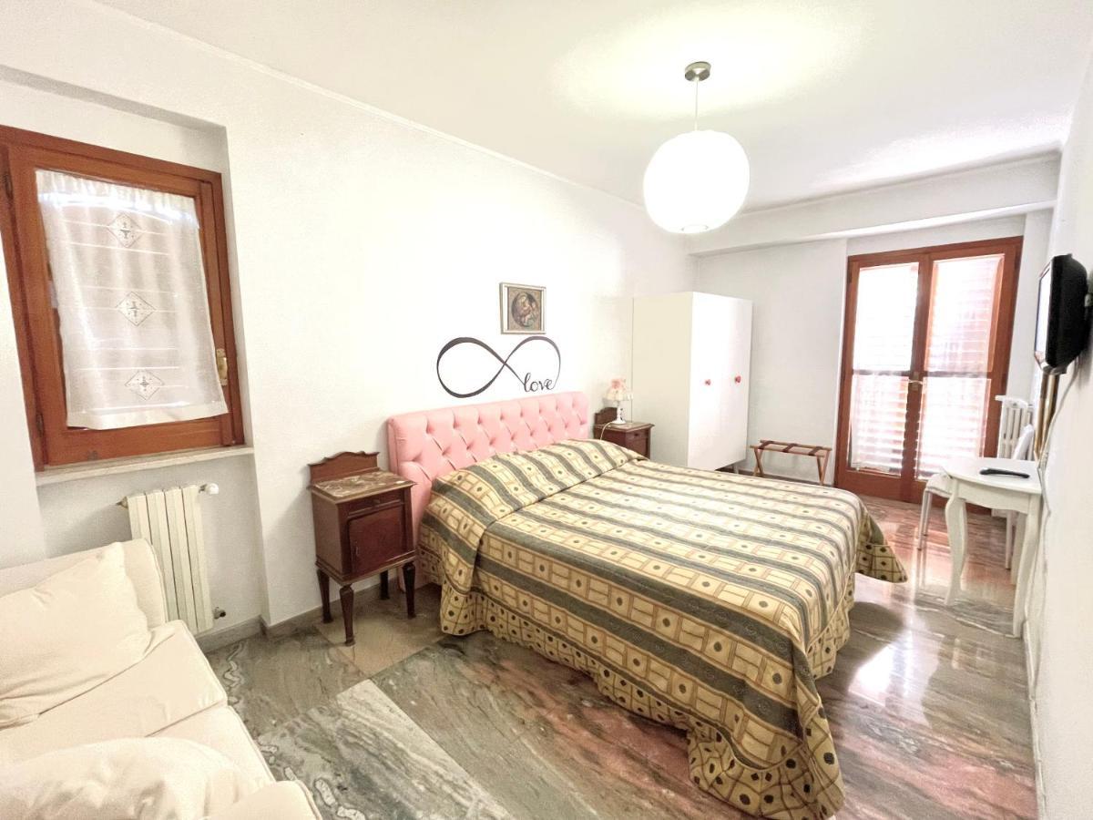 La Vie En Rose Mattinata Apartment Ngoại thất bức ảnh